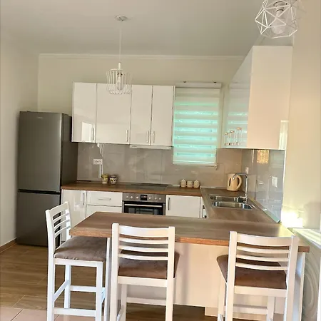 Tirana Residence Apartment *