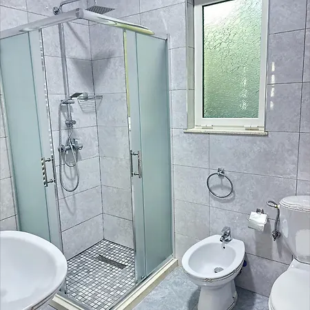 Tirana Residence *